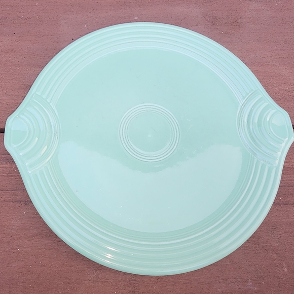 Fiesta Tab Handled Cake Plate, Seamist *** - Picture 1 of 5